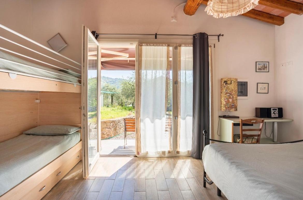 Cozy Tuscany Apartment With View Pescia Exteriör bild