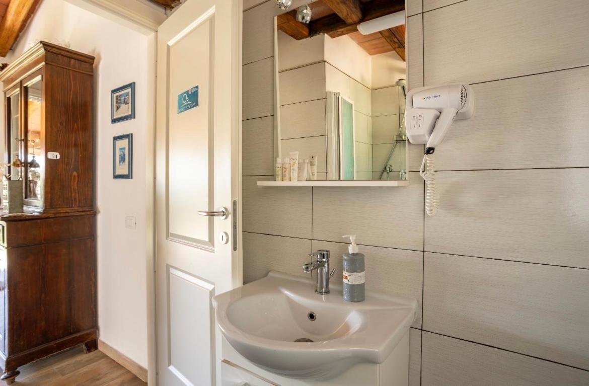 Cozy Tuscany Apartment With View Pescia Exteriör bild